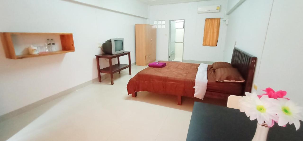 Banyan Resort Bangsaen Esterno foto