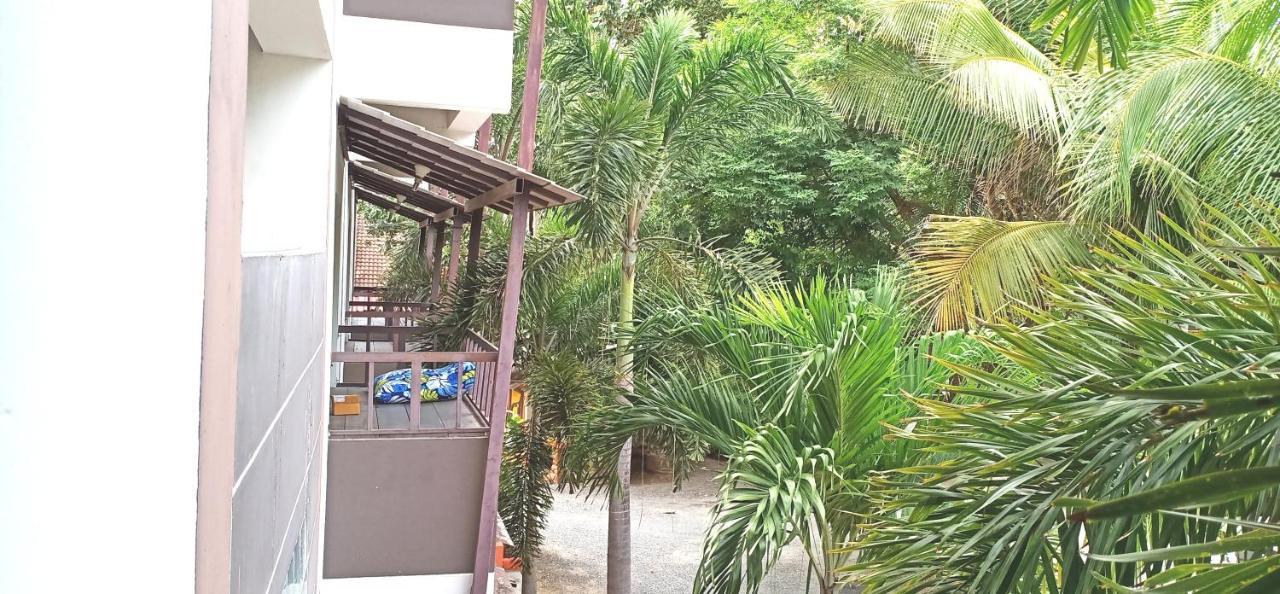 Banyan Resort Bangsaen Esterno foto
